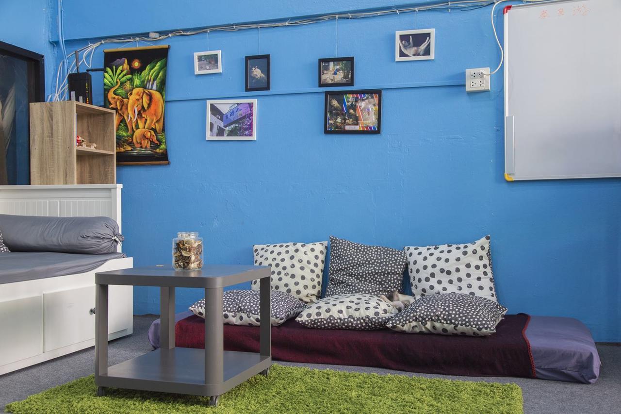 17You Inn Hostel 曼谷 外观 照片