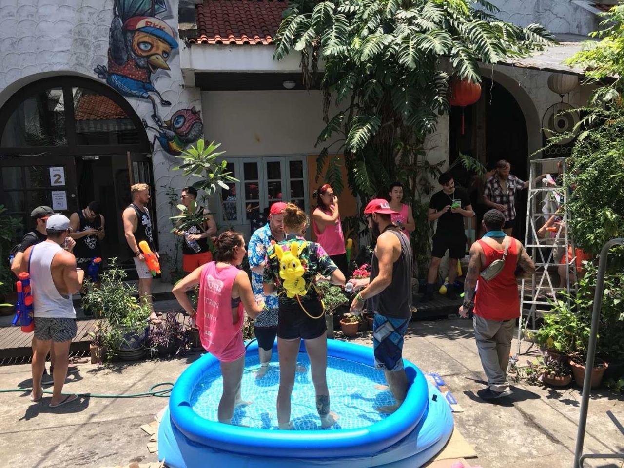 17You Inn Hostel 曼谷 外观 照片