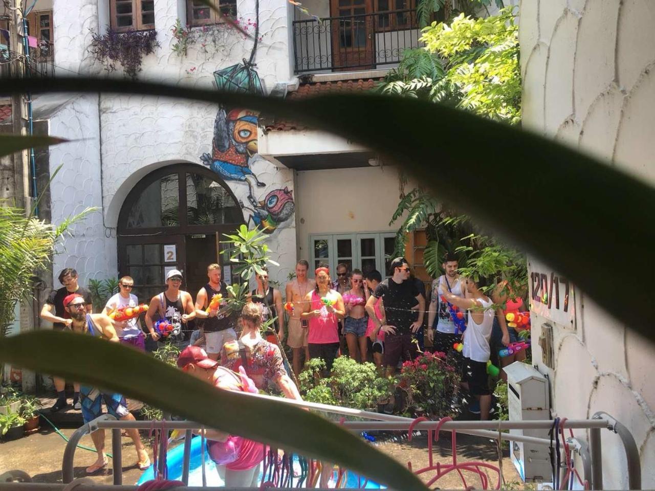 17You Inn Hostel 曼谷 外观 照片